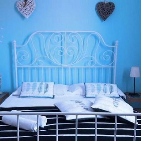 Stazione Centrale Bed and Breakfast Bolonia Exterior foto