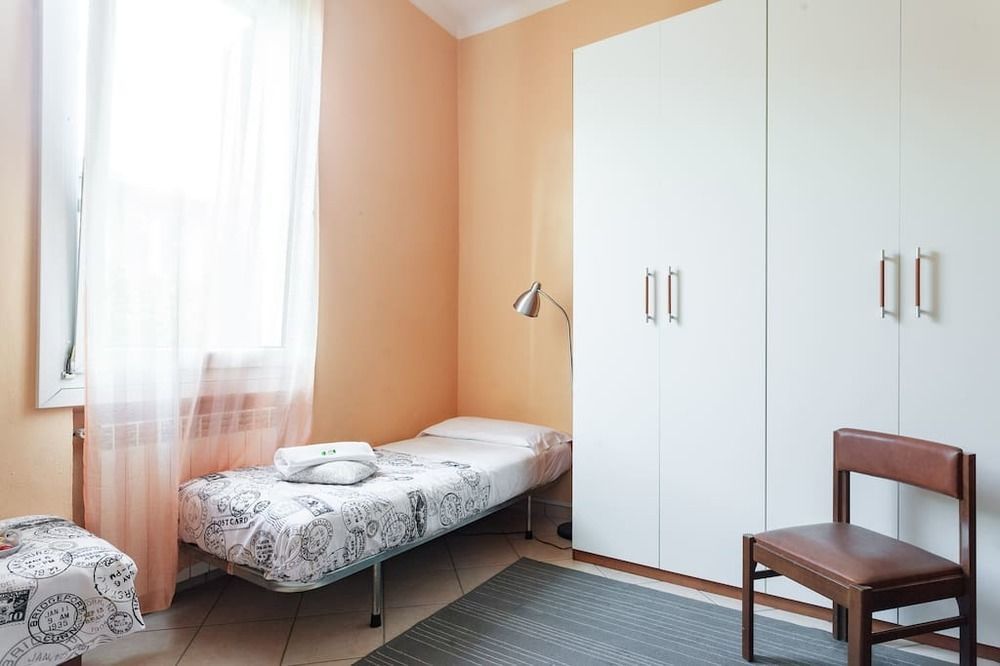 Stazione Centrale Bed and Breakfast Bolonia Exterior foto
