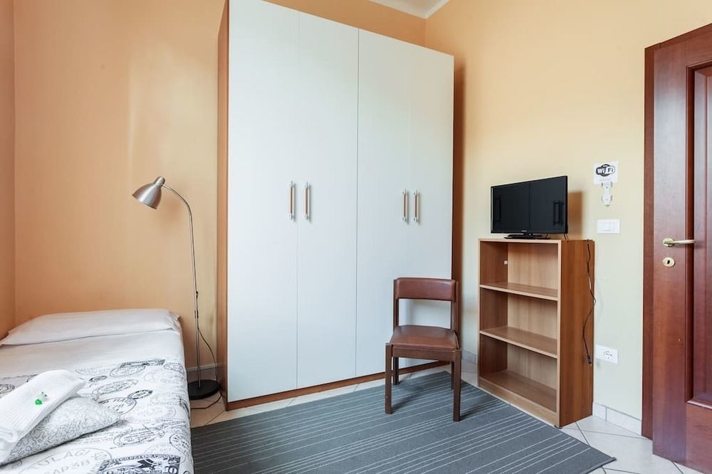 Stazione Centrale Bed and Breakfast Bolonia Exterior foto