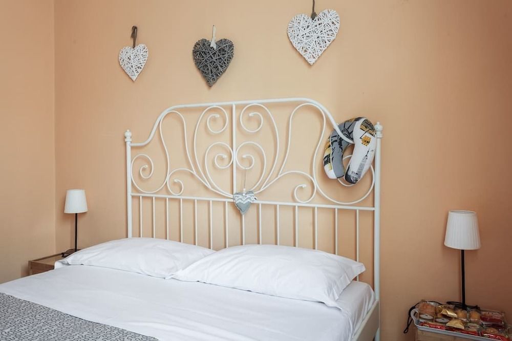 Stazione Centrale Bed and Breakfast Bolonia Exterior foto