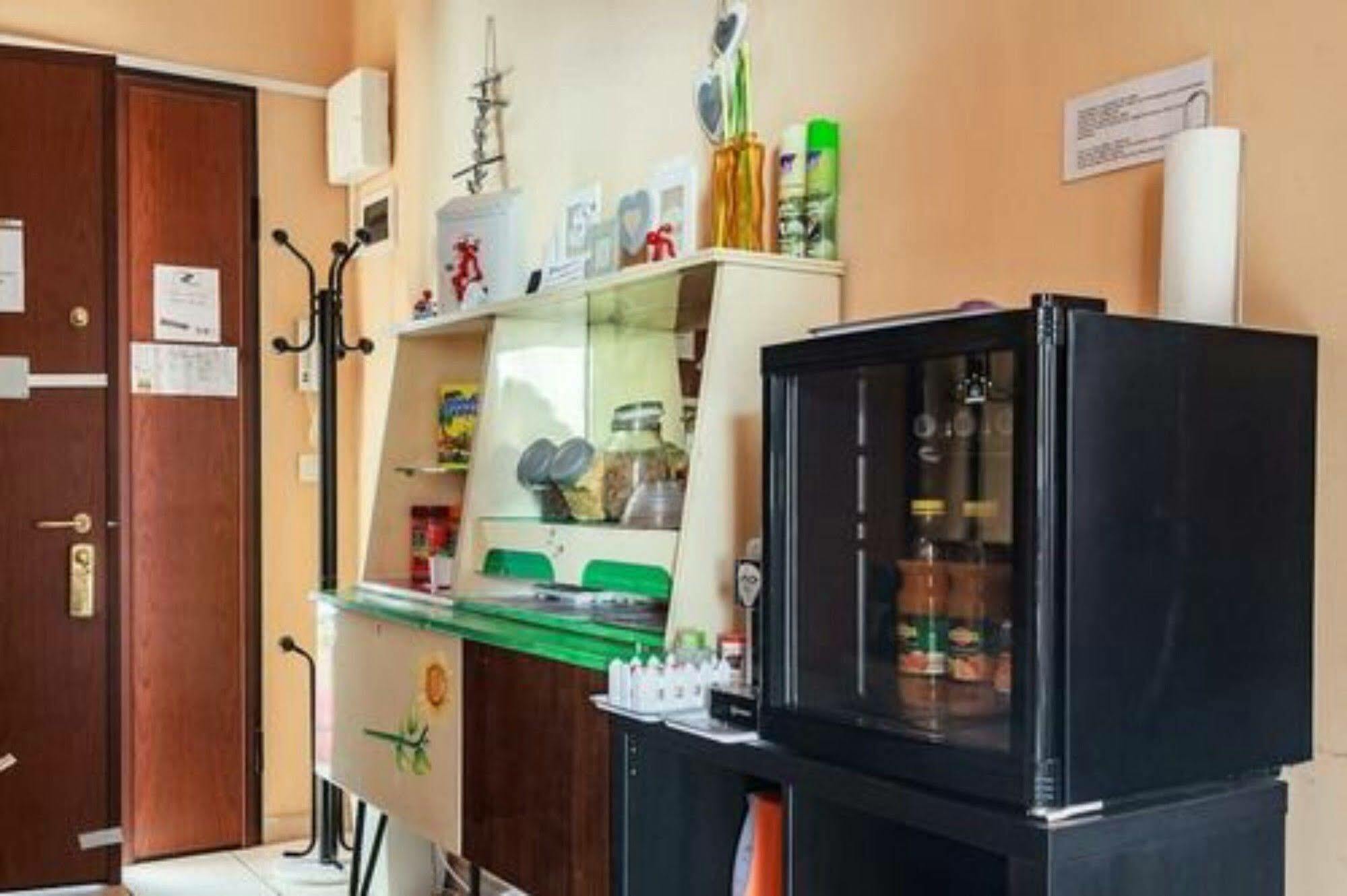 Stazione Centrale Bed and Breakfast Bolonia Exterior foto