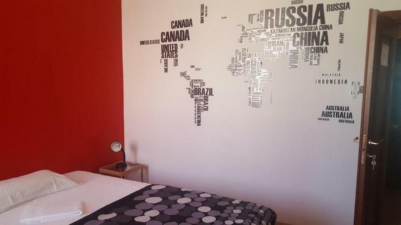 Stazione Centrale Bed and Breakfast Bolonia Exterior foto