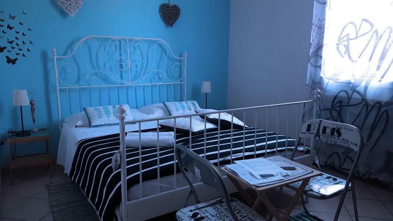 Stazione Centrale Bed and Breakfast Bolonia Exterior foto