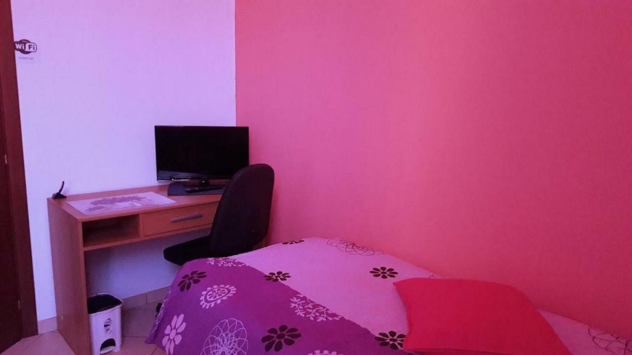 Stazione Centrale Bed and Breakfast Bolonia Exterior foto